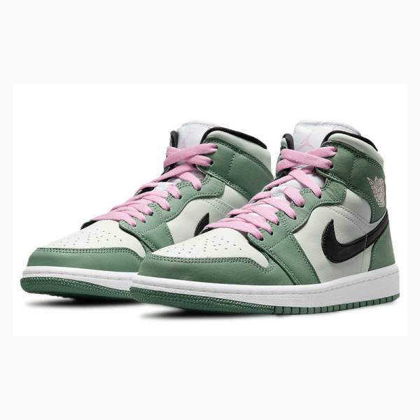 Green / Black Nike Mid SE 'Dutch Green' (W) Basketball Shoes Women's Air Jordan 1 | JD-147JQ