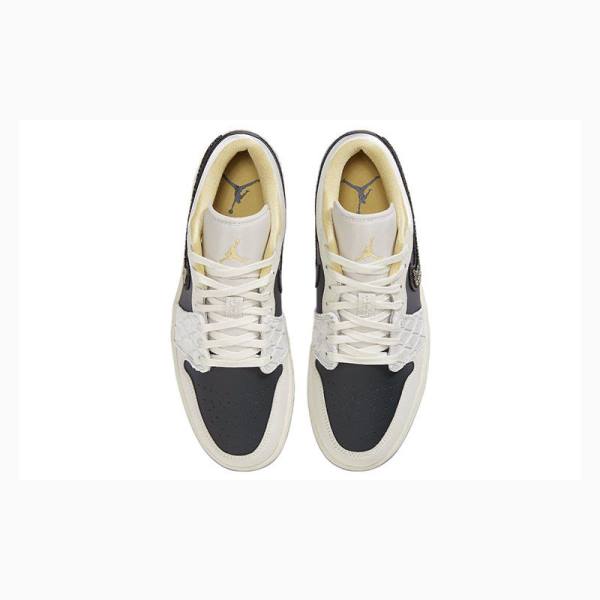 White / Black Nike Low SE Sneakers Men's Air Jordan 1 | JD-471PU